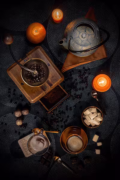 Nature morte artistique avec lumière directionnelle