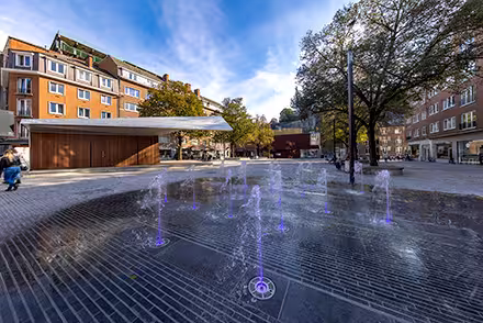 Place Maurice Servais à Namur, espace urbain photographié pour Namur Magazine