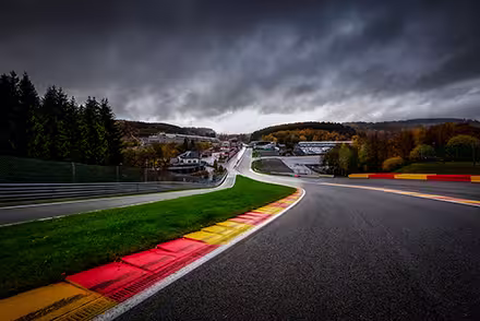 Circuit de Spa-Francorchamps, photographie touristique réalisée pour Visit Wallonia par Pixel Komando